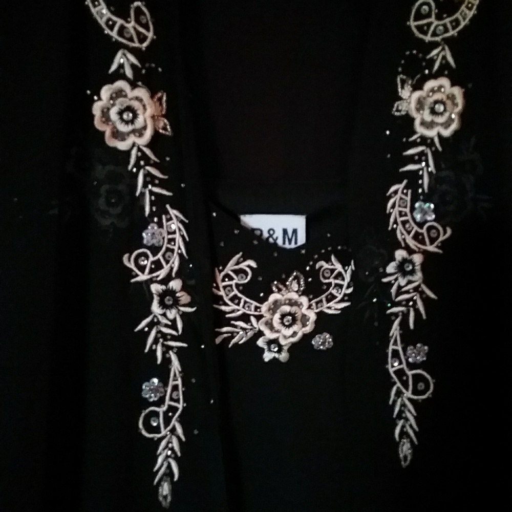 Elegant 2 piece formal blouse - Picture 2 of 4